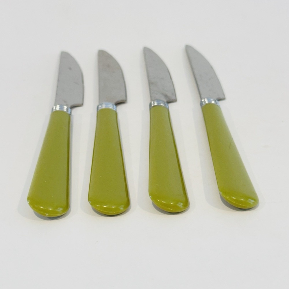 Set Of 4 Vintage MCM Serrated Knives Olive Avocado‎ Green Stainless Steel China
